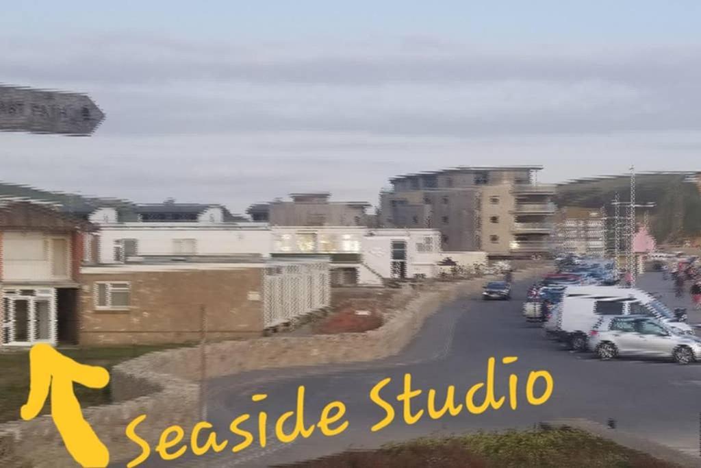 Apartamento Seaside Studio Right On The Coastal Path. West Bay Exterior foto